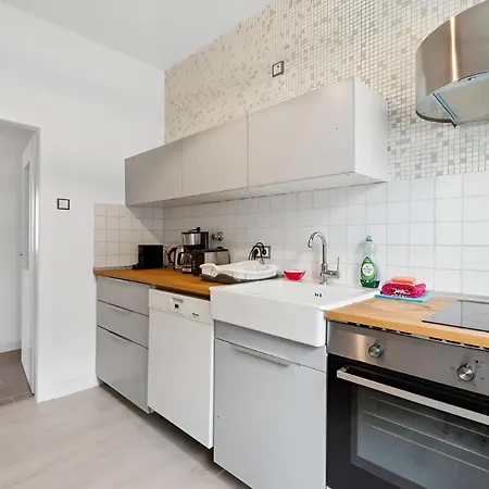 Flora Furnished Fair Apartment Essen